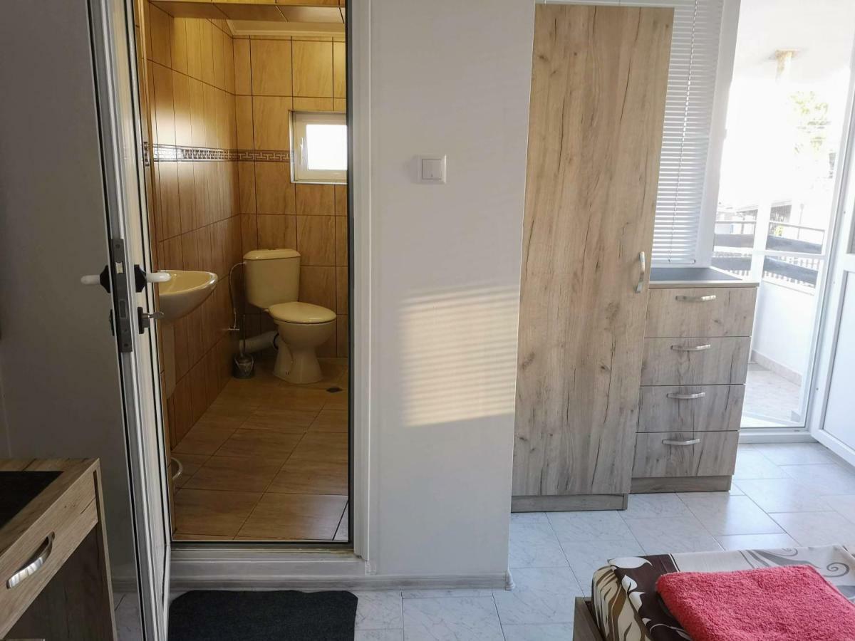 Guestrooms Stoyanovi Chernomorets Esterno foto