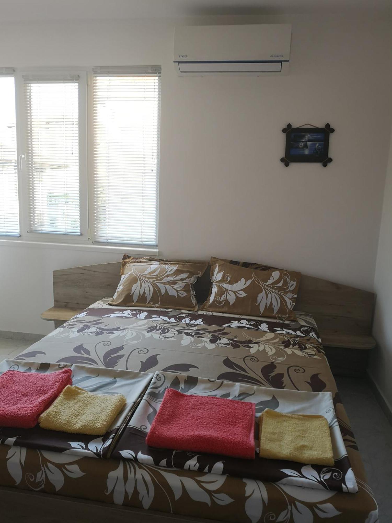 Guestrooms Stoyanovi Chernomorets Esterno foto