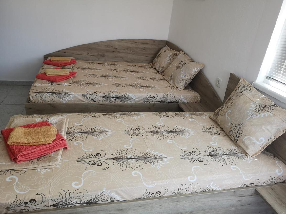 Guestrooms Stoyanovi Chernomorets Esterno foto