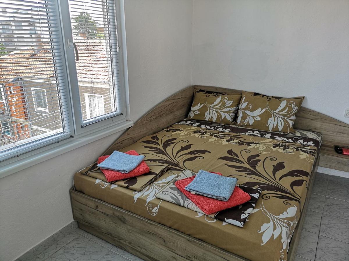 Guestrooms Stoyanovi Chernomorets Esterno foto