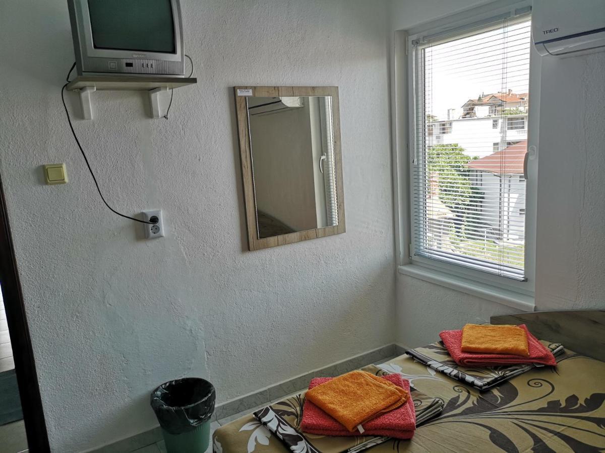 Guestrooms Stoyanovi Chernomorets Esterno foto